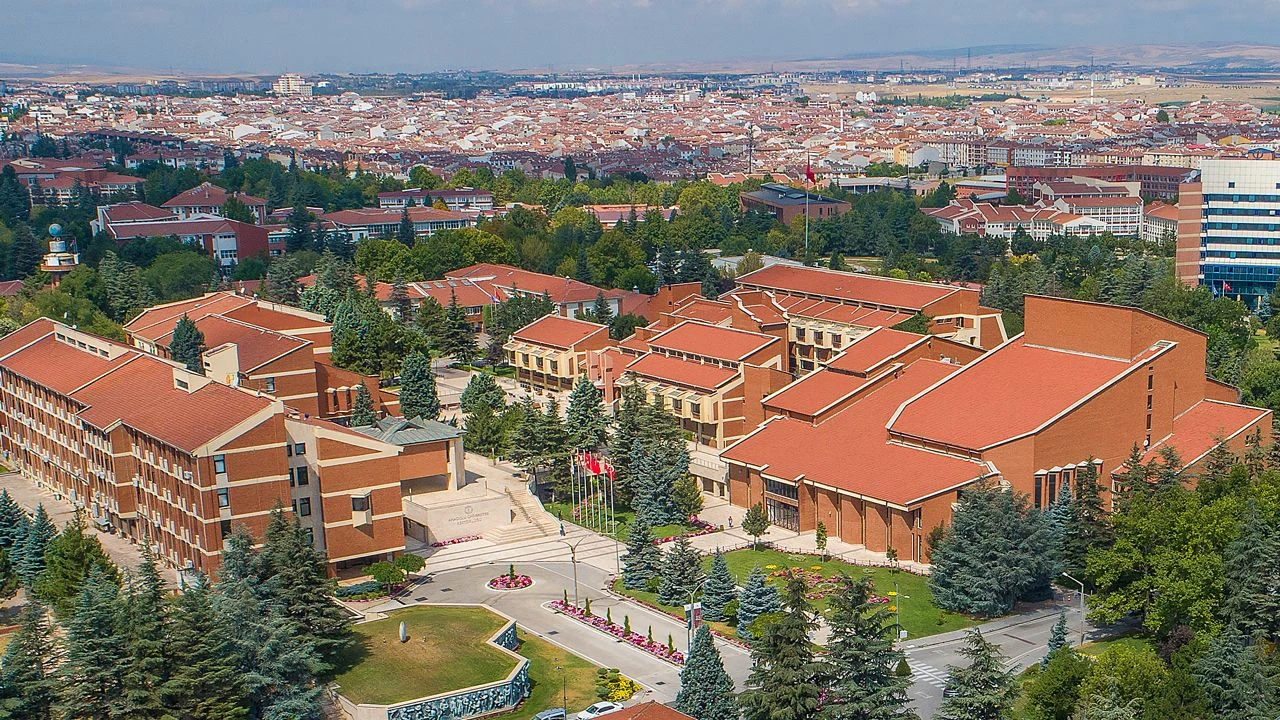 ANADOLU ÜNİVERSİTESİ
